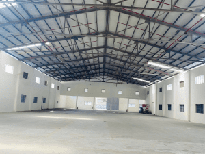 CHO THUÊ NHÀ XƯỞNG LÀM KHO GIÁ RẺ TẠI BÌNH DƯƠNG – MẶT TIỀN DT743 | DIỆN TÍCH TỔNG 1.800M², PCCC TỰ ĐỘNG
